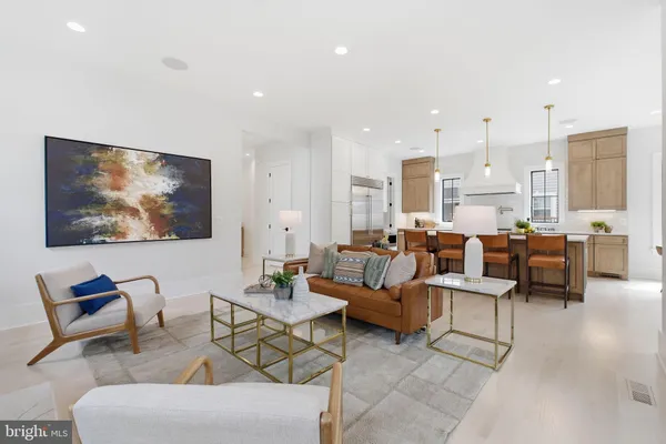 $2,499,900 | 802 North Edgewood Street, Arlington, VA 22201