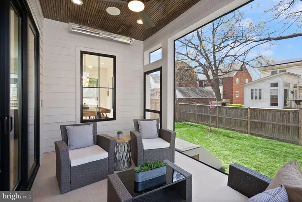 $2,499,900 | 802 North Edgewood Street, Arlington, VA 22201