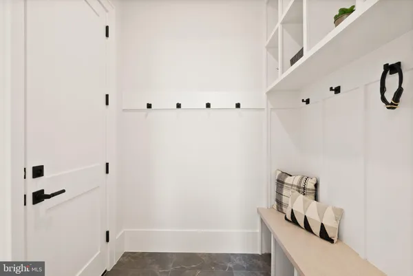 $2,499,900 | 802 North Edgewood Street, Arlington, VA 22201