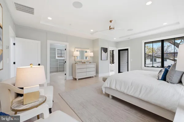 $2,499,900 | 802 North Edgewood Street, Arlington, VA 22201