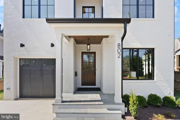 $2,499,900 | 802 North Edgewood Street, Arlington, VA 22201