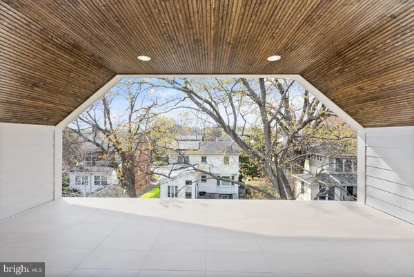 $2,499,900 | 802 North Edgewood Street, Arlington, VA 22201