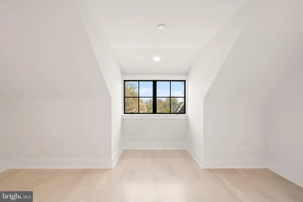 $2,499,900 | 802 North Edgewood Street, Arlington, VA 22201