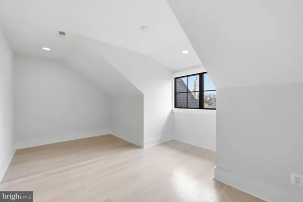 $2,499,900 | 802 North Edgewood Street, Arlington, VA 22201