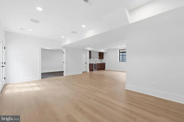 $2,499,900 | 802 North Edgewood Street, Arlington, VA 22201