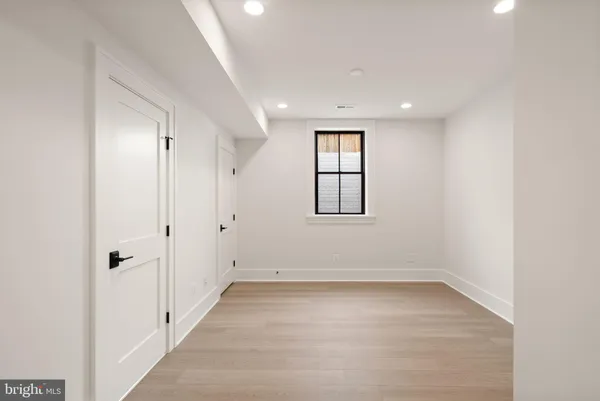 $2,499,900 | 802 North Edgewood Street, Arlington, VA 22201