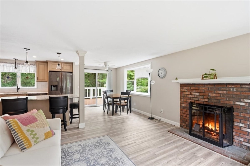 173 Bourne Road Plymouth, MA 02360 - Photo 5 of 34