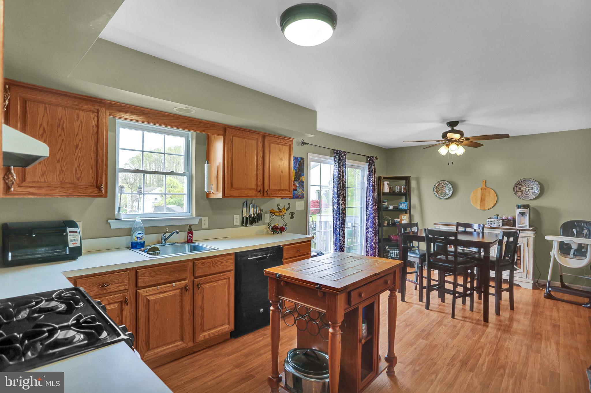 375 Oneida Drive Reading, PA 19608 - Photo 14 of 35