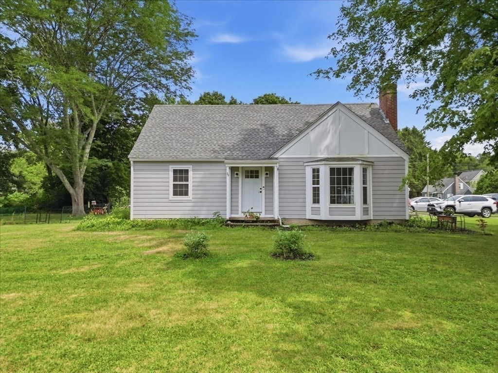 35 Anawan Street Rehoboth, MA 02769 - Photo 2 of 39