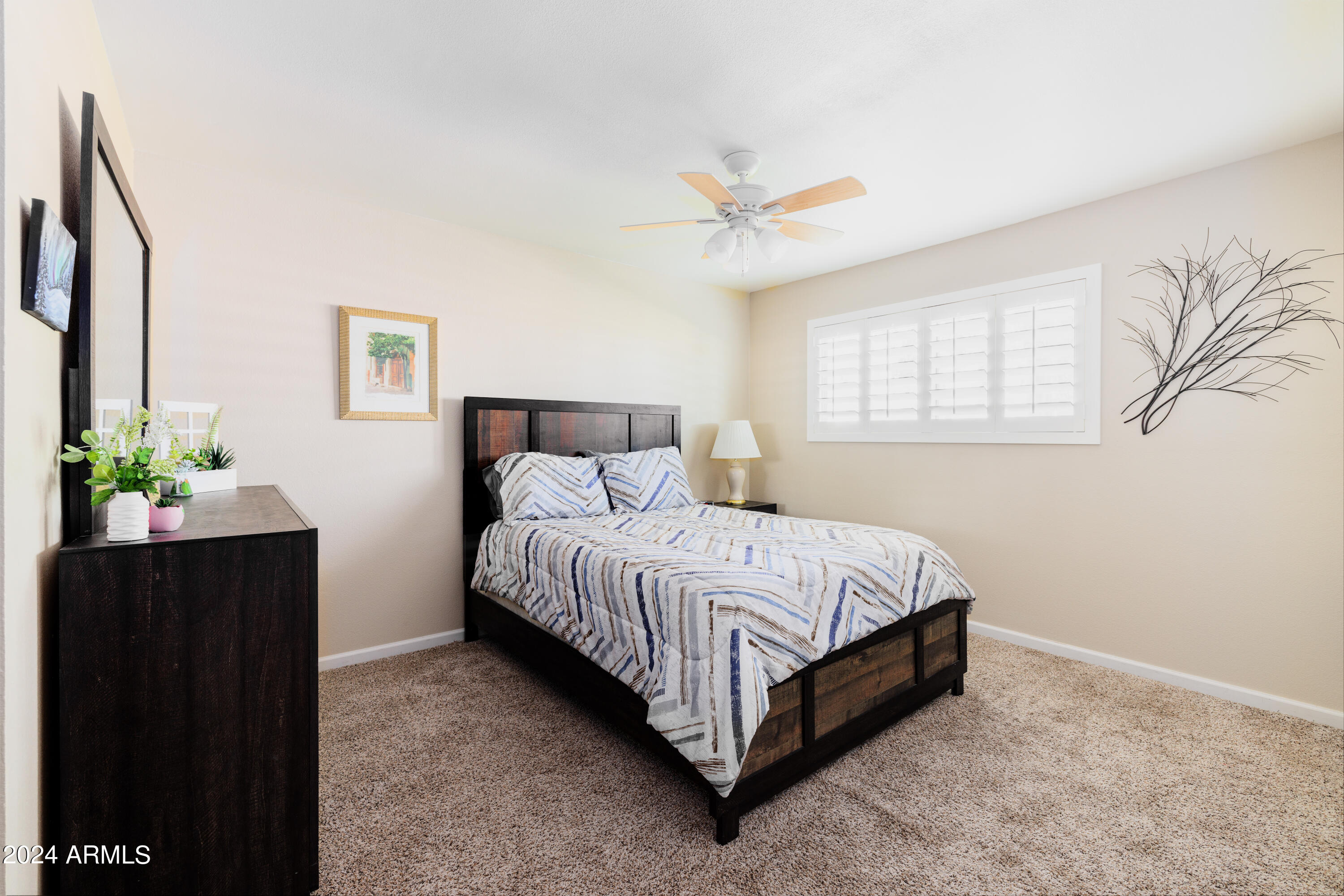 5525 East Thomas Road, Unit C2 Phoenix, AZ 85018 - Photo 13 of 34 Master Bedroom