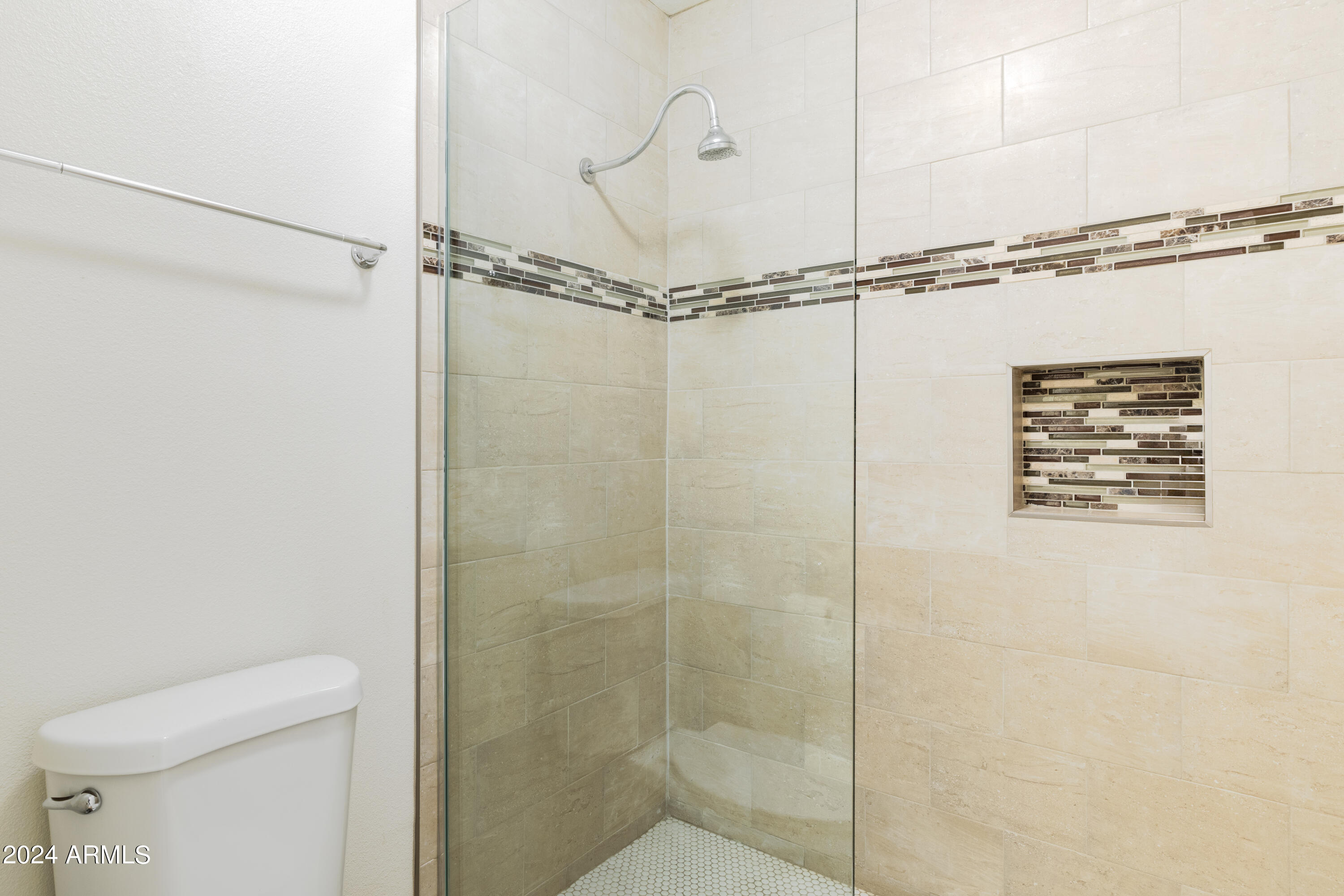 5525 East Thomas Road, Unit C2 Phoenix, AZ 85018 - Photo 17 of 34 Master Shower