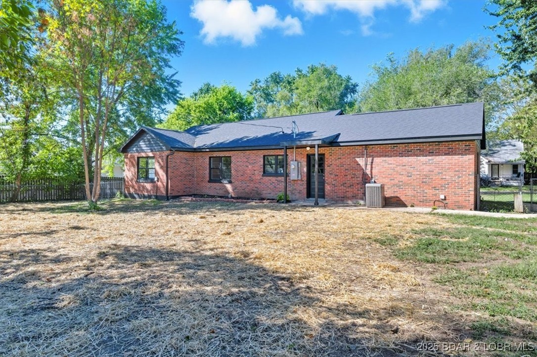 304 South Maple Street Eldon, MO 65026 - Photo 16 of 50