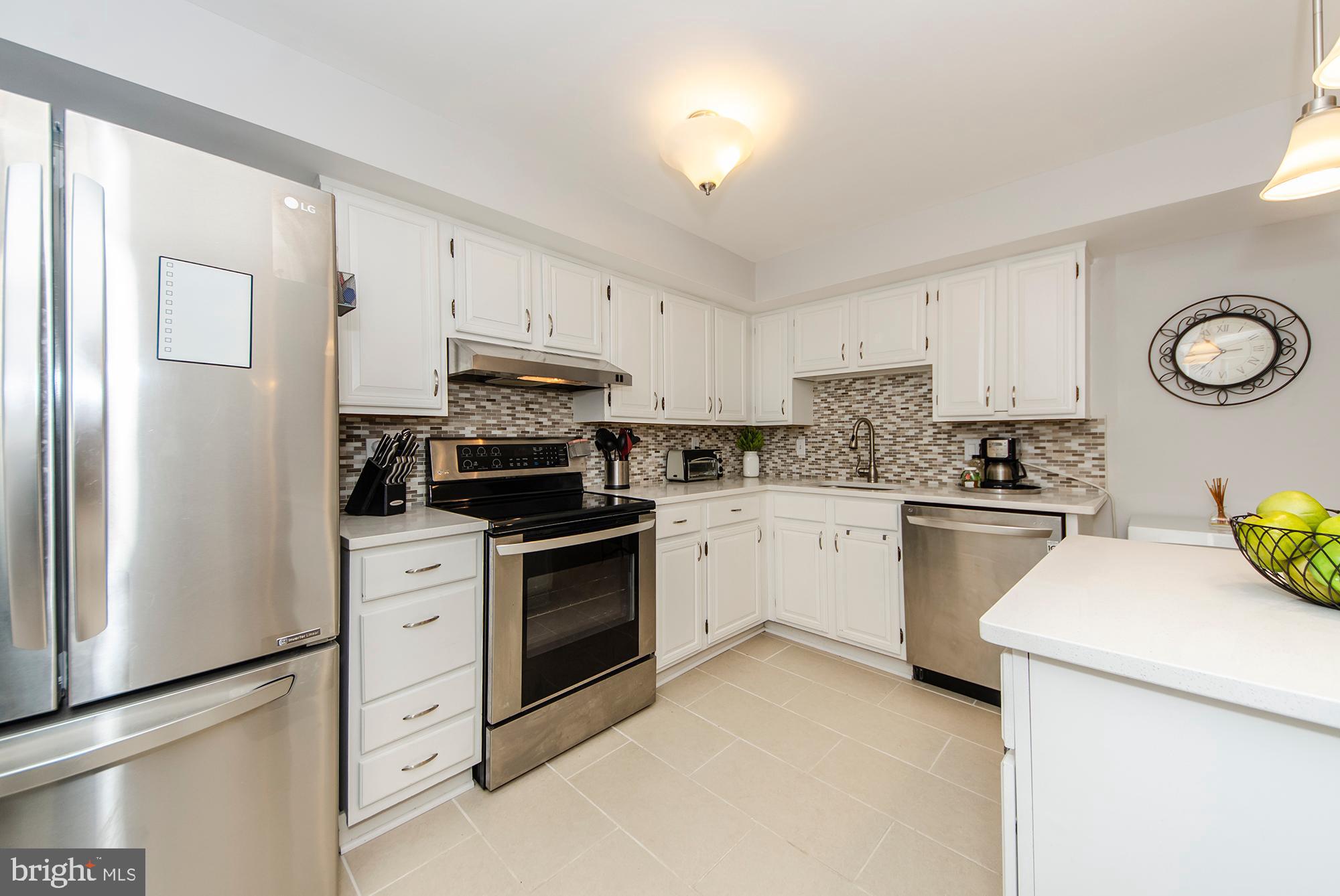 2351 Middle Creek Lane Reston, VA 20191 - Photo 10 of 27