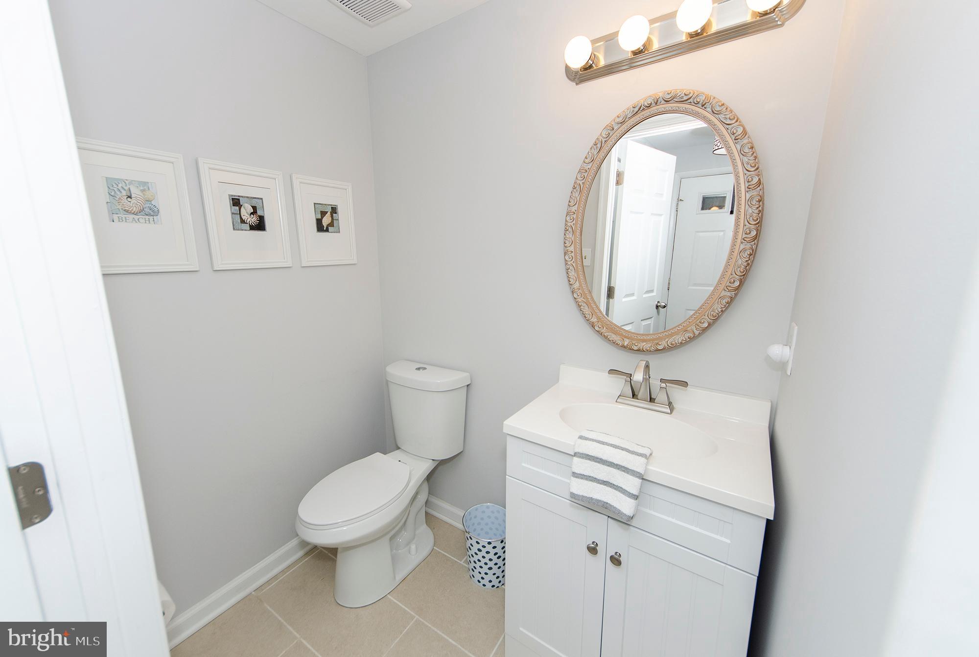2351 Middle Creek Lane Reston, VA 20191 - Photo 13 of 27 Main level powder room