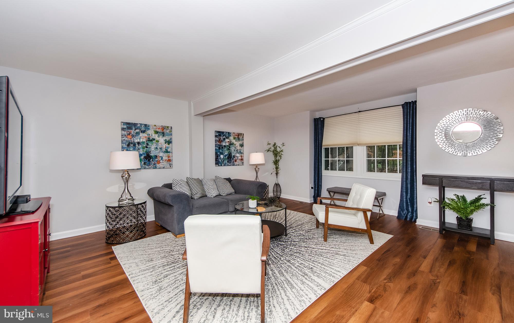 2351 Middle Creek Lane Reston, VA 20191 - Photo 5 of 27