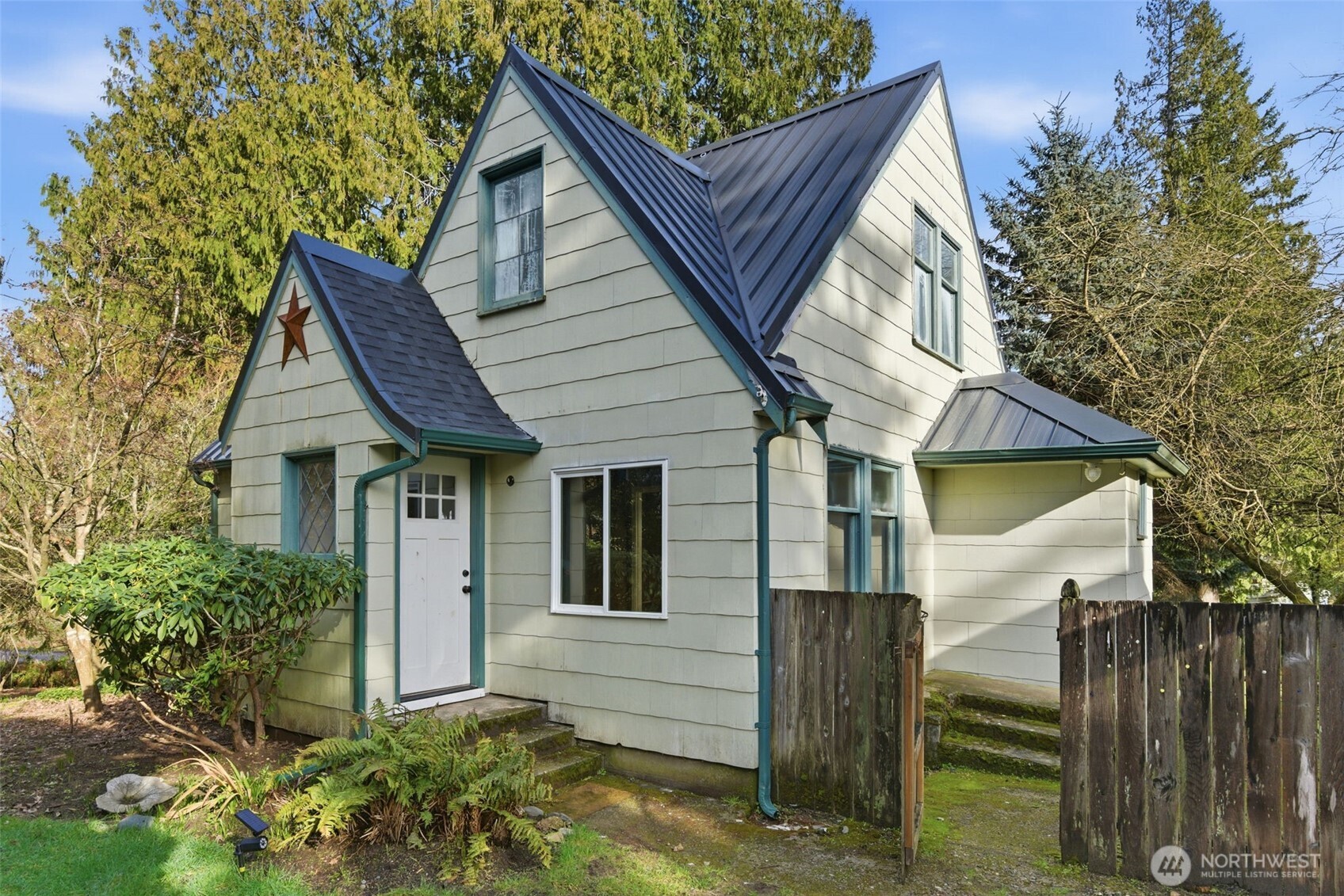 3109 Harris Road Southeast Port Orchard, WA 98366 - Photo 2 of 40 Gallery Image 2