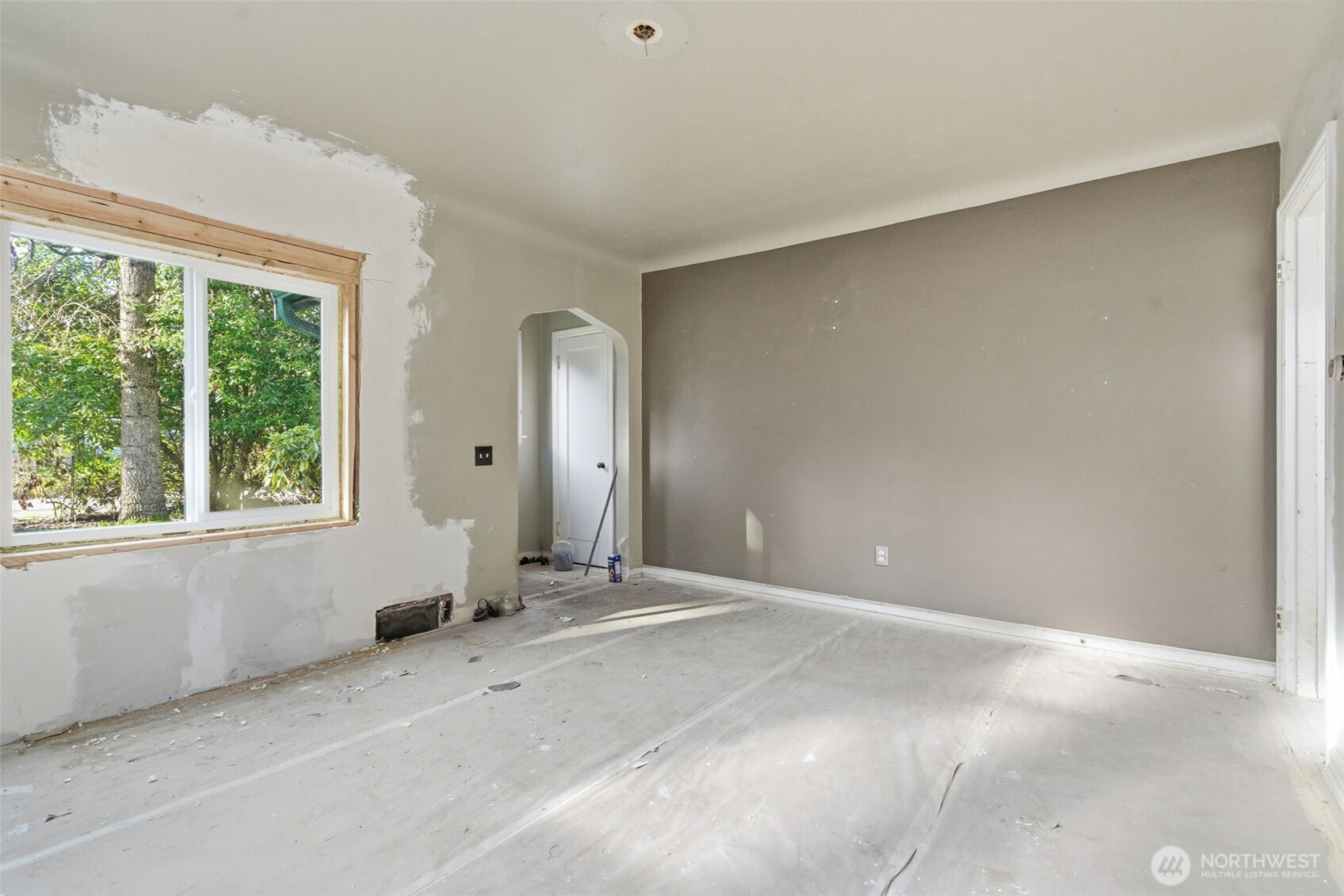 3109 Harris Road Southeast Port Orchard, WA 98366 - Photo 5 of 40 Gallery Image 5
