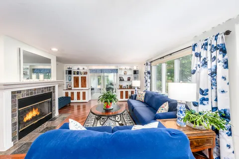 $589,000 | 1 Woods Edge Lane, Mashpee, MA 02649