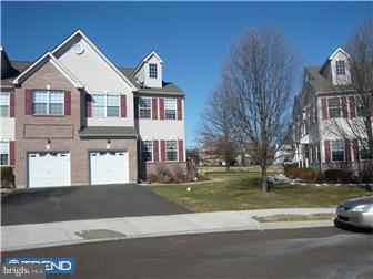 213 Raintree Crossing Hatfield, PA 19440 - Photo 2 of 8 Gallery Image 2