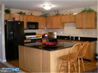 213 Raintree Crossing Hatfield, PA 19440 - Photo 4 of 8 Gallery Image 4