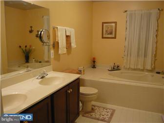 213 Raintree Crossing Hatfield, PA 19440 - Photo 7 of 8 Gallery Image 7