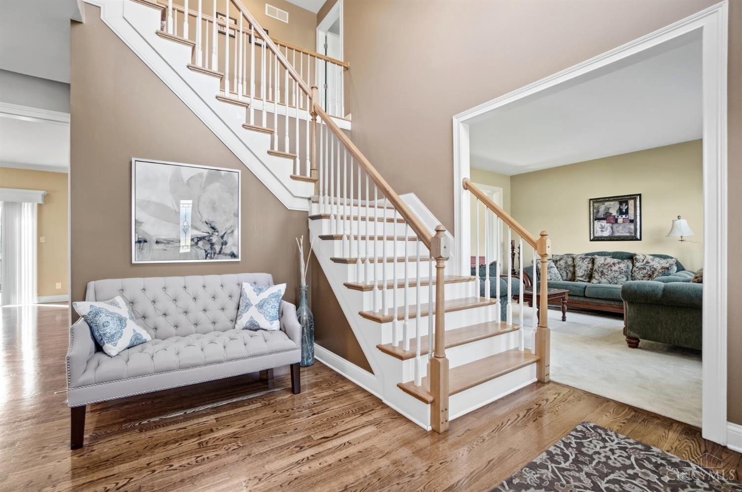 5558 Eden Ridge Drive Cincinnati, OH 45247 - Photo 3 of 40
