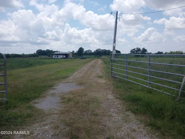 $215,000 | 5600 Beau Road, Maurice, LA 70555