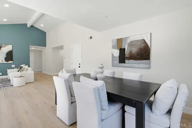 $899,999 | 3501 Redwood Street, Oceanside, CA 92058