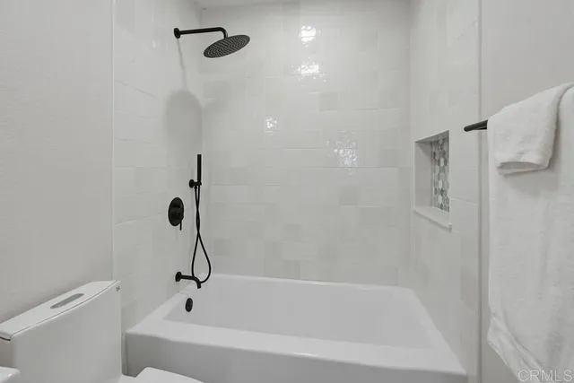 $899,999 | 3501 Redwood Street, Oceanside, CA 92058