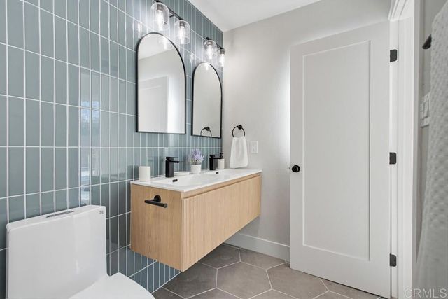 $899,990 | 3501 Redwood Street, Oceanside, CA 92058