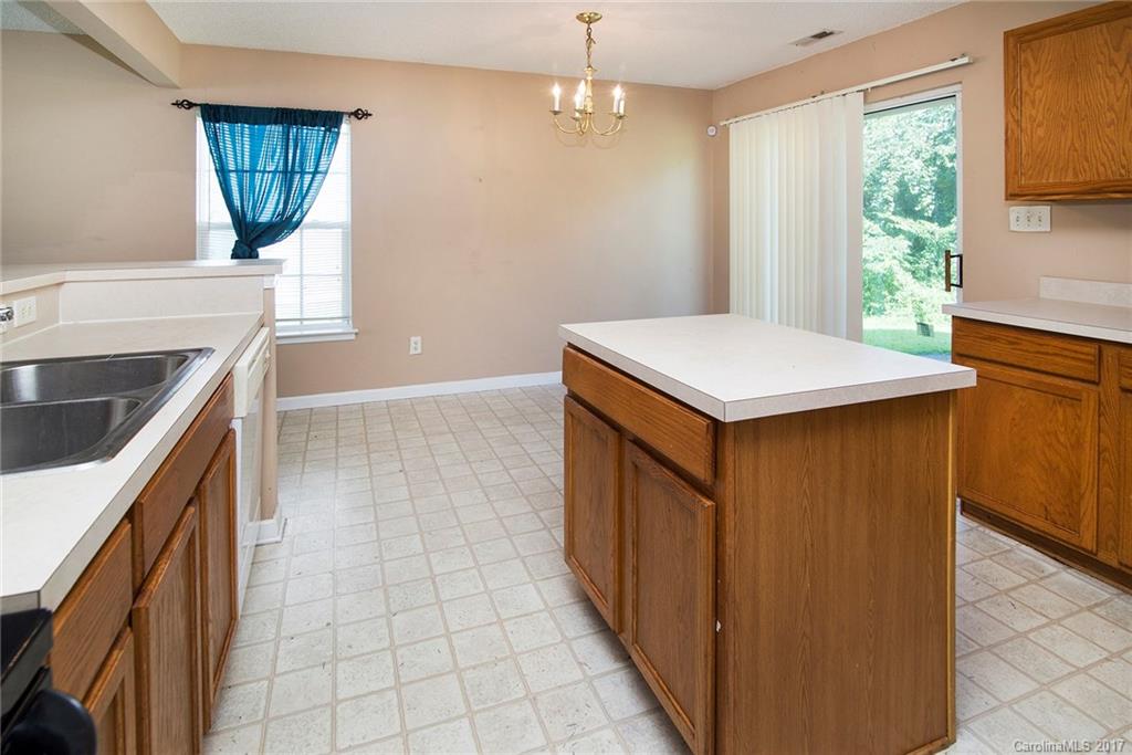 2044 Pimpernel Road Charlotte, NC 28213 - Photo 9 of 19 Gallery Image 9