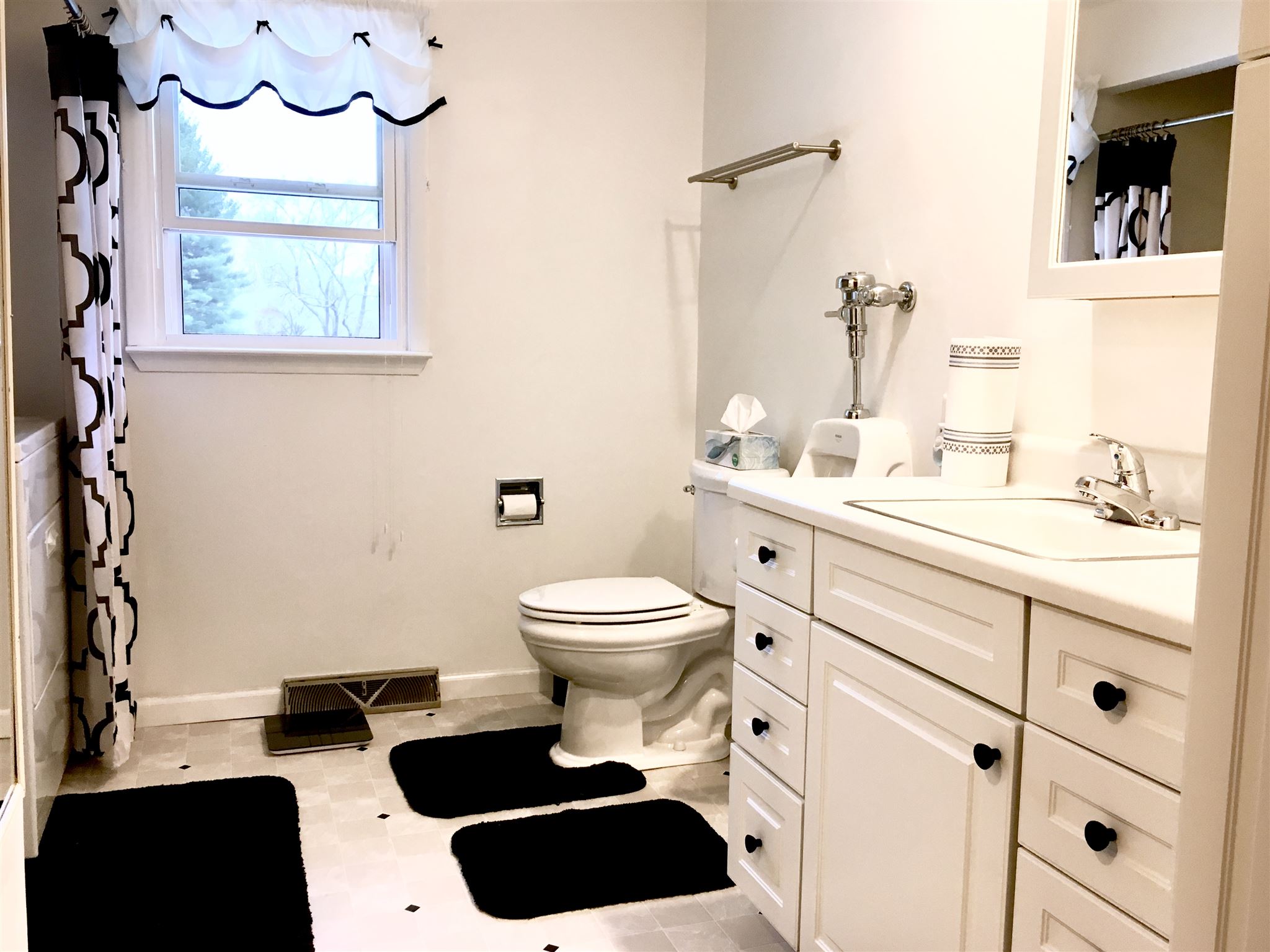 397 Moorman Road Bloomington, IN 47403 - Photo 12 of 32 Gallery Image 12