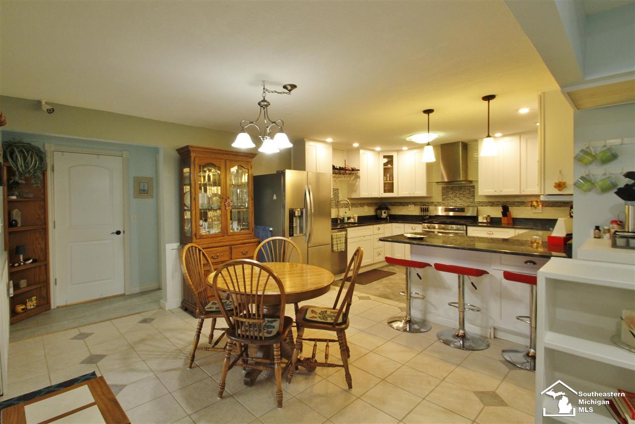 10338 Cedarcrest Road Whitmore Lake, MI 48189 - Photo 19 of 63