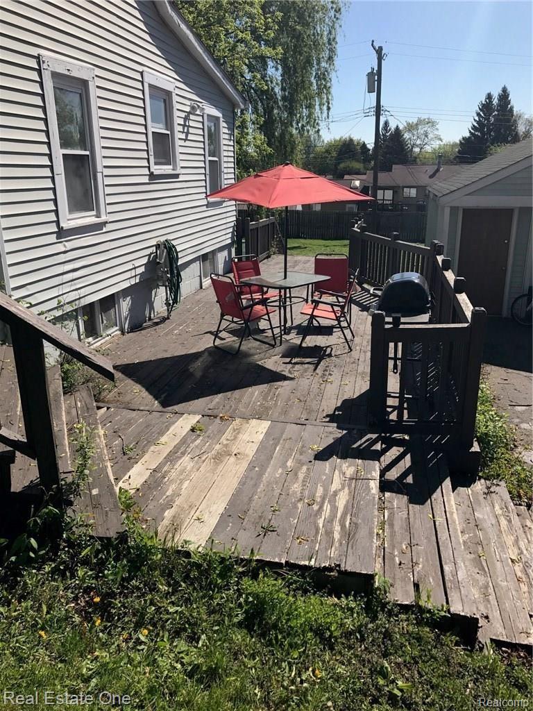 3867 Mildred Avenue Rochester, MI 48309 - Photo 3 of 17 IMG_2203 (1).JPG