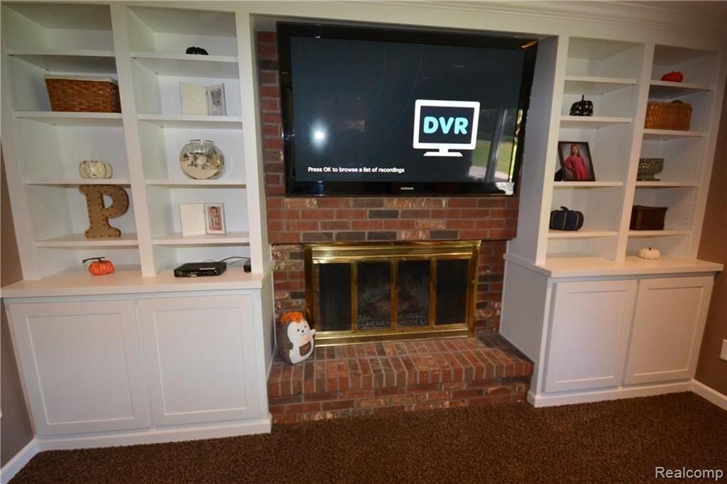 35870 Fredericksburg Road Farmington Hills, MI 48331 - Photo 14 of 45