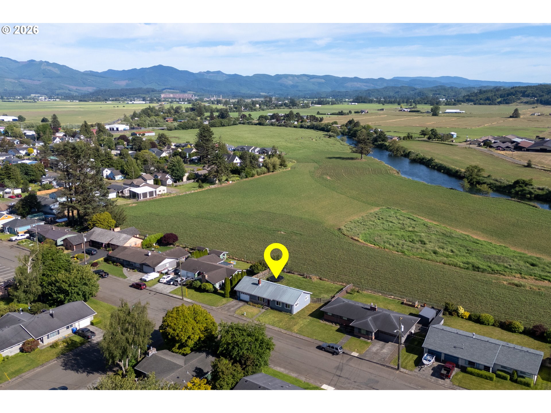 1207 9th Street Tillamook, OR 97141 - Photo 3 of 27