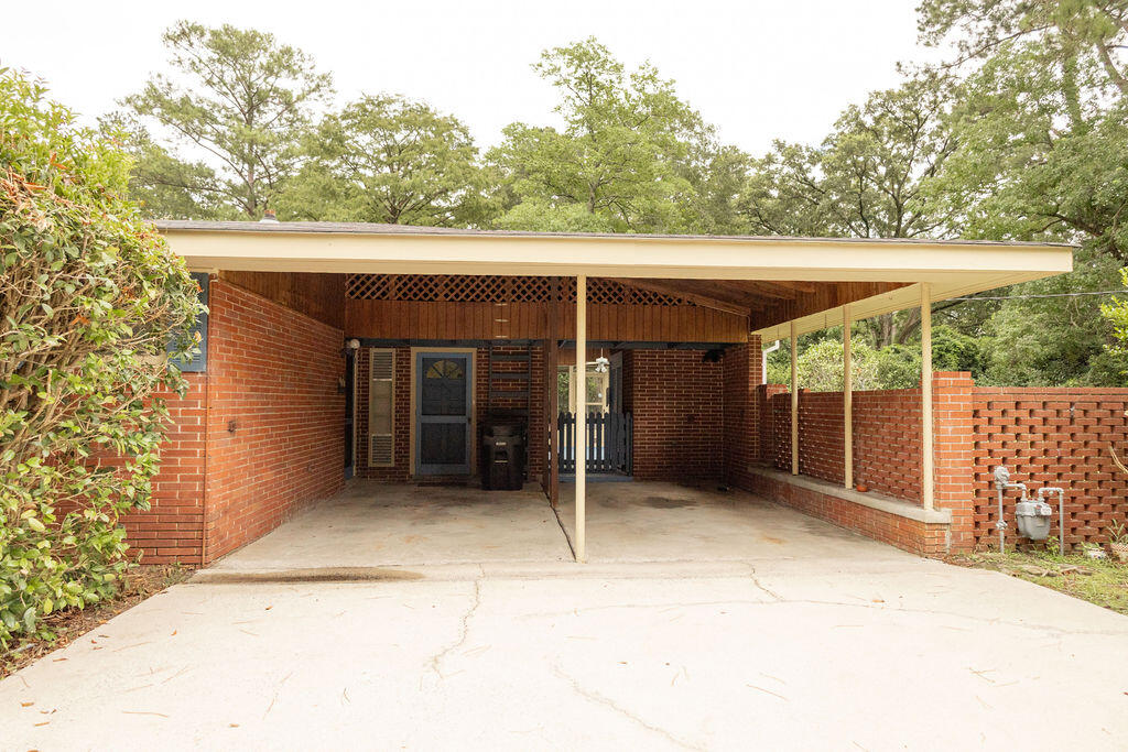201 Overhill Road Walterboro, SC 29488 - Photo 29 of 30 Carport