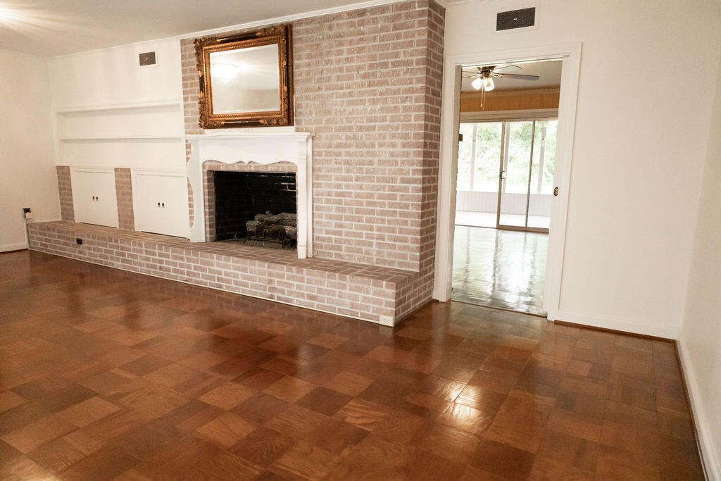 201 Overhill Road Walterboro, SC 29488 - Photo 4 of 30 Formal living room b