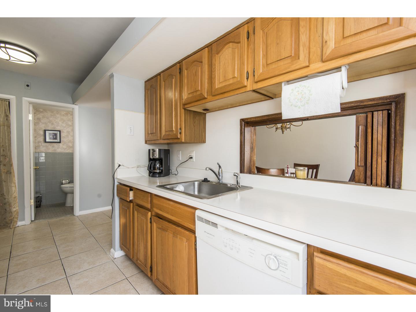 2728 West Country Club Road Philadelphia, PA 19131 - Photo 15 of 25 Gallery Image 15