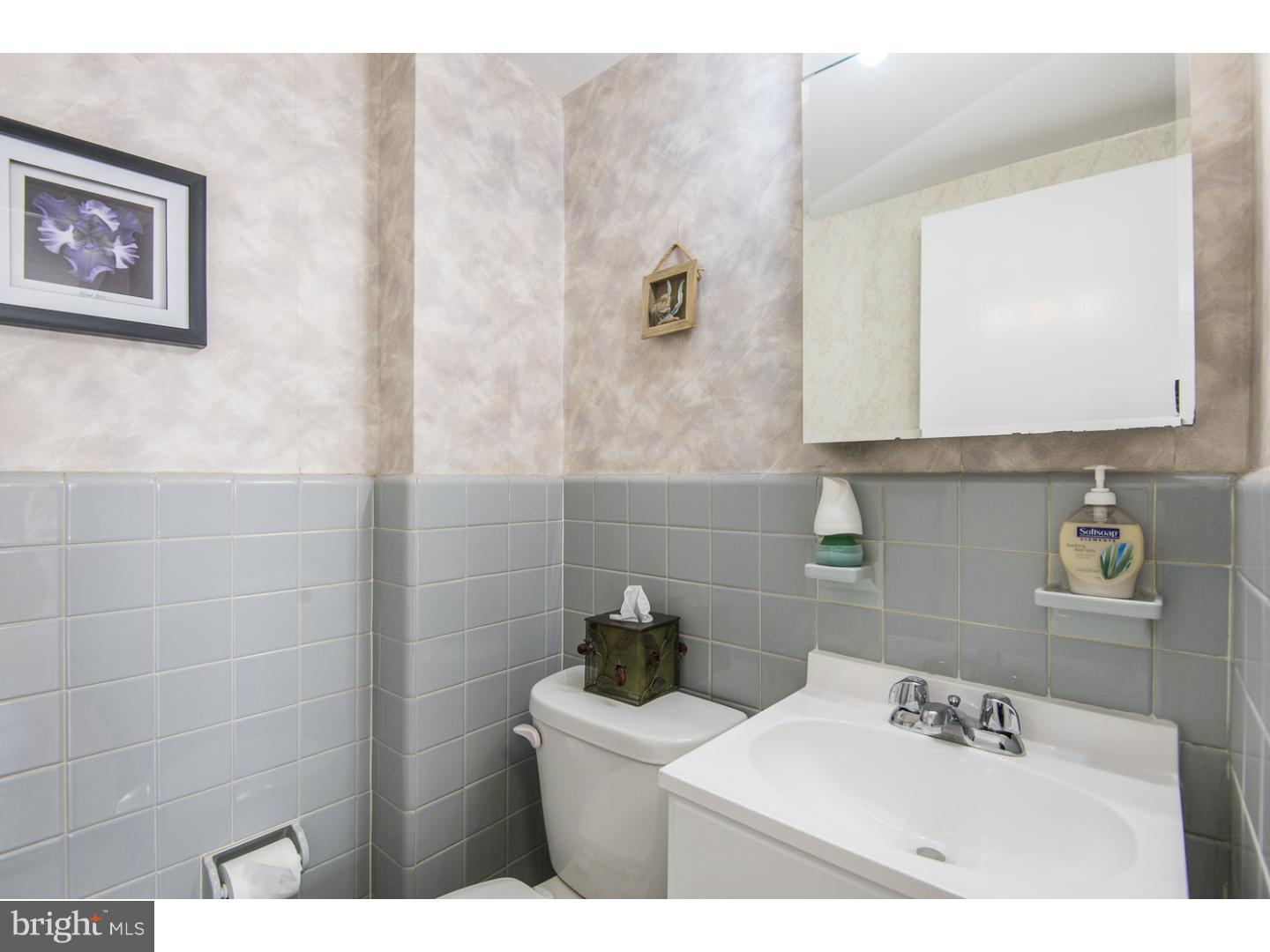2728 West Country Club Road Philadelphia, PA 19131 - Photo 16 of 25 Gallery Image 16