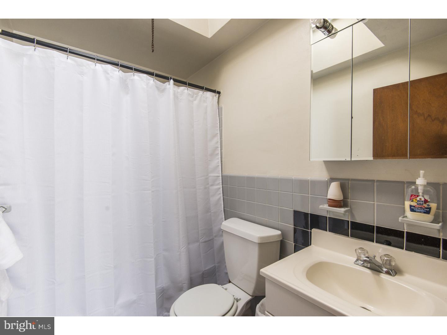 2728 West Country Club Road Philadelphia, PA 19131 - Photo 22 of 25 Gallery Image 22