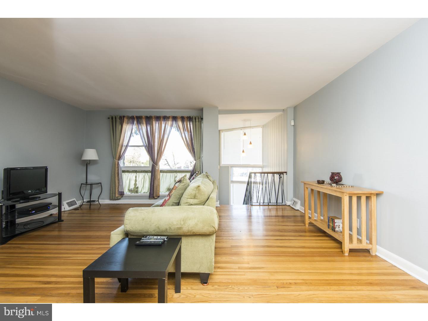 2728 West Country Club Road Philadelphia, PA 19131 - Photo 9 of 25 Gallery Image 9