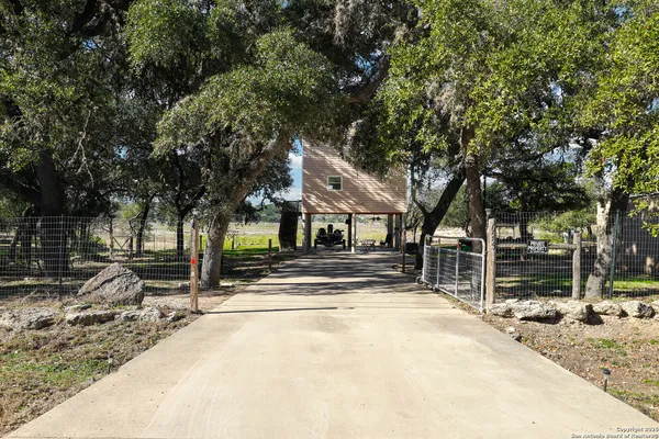 $340,000 | 622 Pebble Beach Road, Lakehills, TX 78063