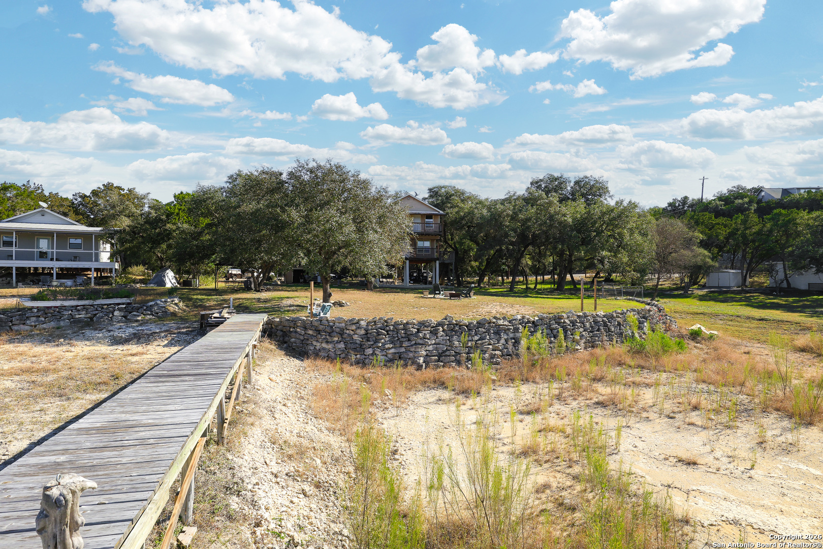 622 Pebble Beach Road Lakehills, TX 78063 - Photo 2 of 39