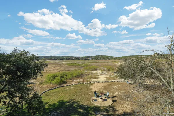 $340,000 | 622 Pebble Beach Road, Lakehills, TX 78063