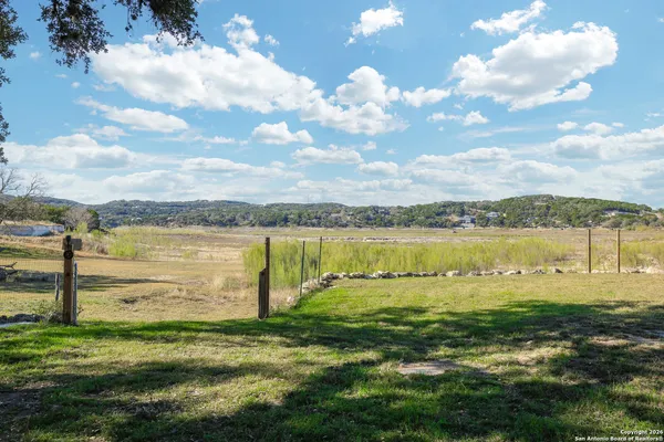 $340,000 | 622 Pebble Beach Road, Lakehills, TX 78063