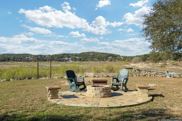 $340,000 | 622 Pebble Beach Road, Lakehills, TX 78063