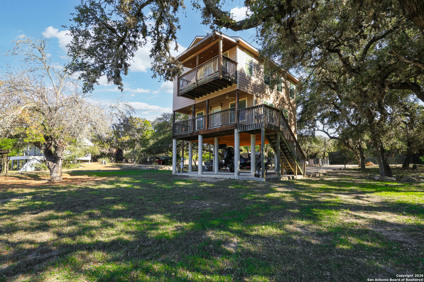 622 Pebble Beach Road Lakehills, TX 78063 - Photo 4 of 39