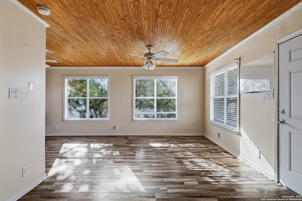 $340,000 | 622 Pebble Beach Road, Lakehills, TX 78063