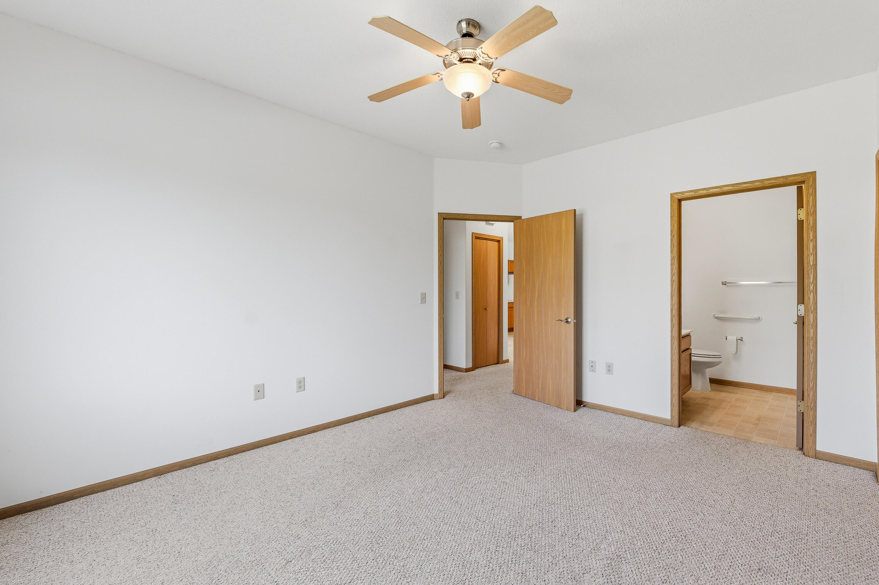 334 Brookside Drive, Unit 4 Juneau, WI 53039 - Photo 13 of 21 P1962440